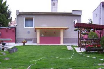 Eslovaquia Privát Veľký Meder, Exterior